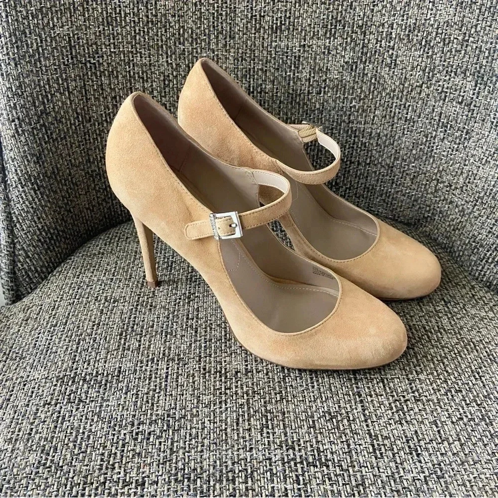 Charles by Charles David Women's Suede Lava‎ Dress Pump Size 11